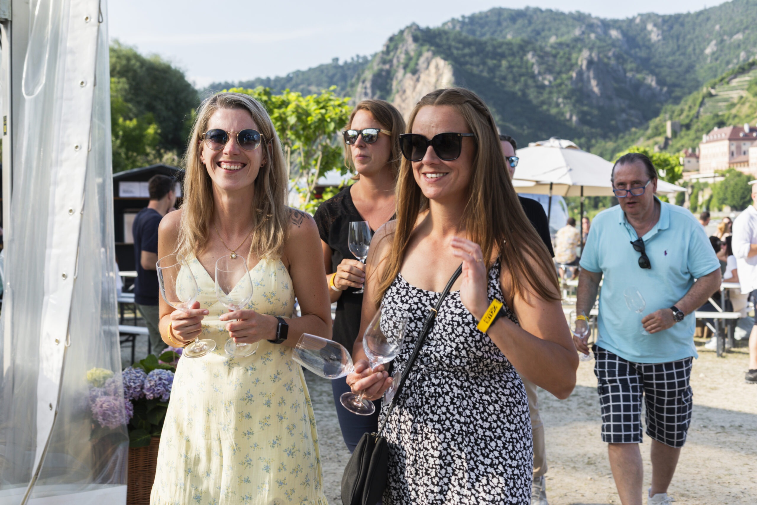 2025-06-BeachWineBeats_byIF-123